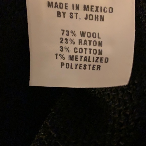 St John Sport Sweater Set - Picture 6 of 7